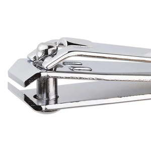 Instrumentos de belleza Empuñaduras de mano Cortaúñas curvo con perno cruzado Logotipo personalizado Impresión láser Suministros para el cuidado de las uñas Cortador - Product Image 3