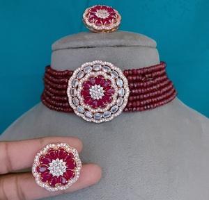 Conjunto de Gargantilla y Aretes con Acabado Elegante y Precioso, Estilo Premium, Color Oro Rosa, con Perlas de Imitación CZ, Colección para Fiestas y Bodas para Mujer - Product Image 1