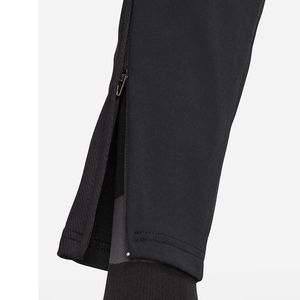 Pantalon de football pour hommes, fabriqué en usine, coupe ajustée avec poche à fermeture éclair, pantalon de football de football respirant personnalisé à vendre - Product Image 3