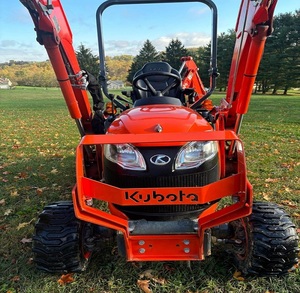 Tracteur en vrac Kubota BX 4WD pour l'agriculture avec chargeuse-pelleteuse Prix de gros - Product Image 2