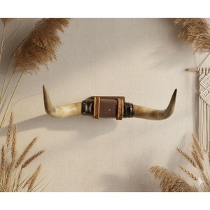 Cuerno Vikingo Festivo para Beber, Hecho a Mano, Ecológico, Tamaño Personalizado para Hidromiel, Cerveza, Fiestas Navideñas, Brindis Festivos, Artesanía de Ágata - Product Image 3