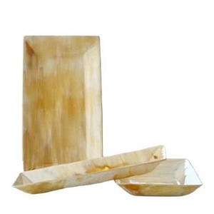 Bandeja para servir cuerno de búfalo natural sostenible Platos rectangulares rústicos de lujo Bandeja de cuerno natural de F S International - Product Image 2