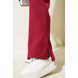 Rouge bordeaux pour pantalons de plongée avec jambe fendue Disponible en petites et grandes tailles - Product Image 1