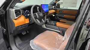 Toyota Tundra 1794 Edición Limitada 2024 con potente motor híbrido i-FORCE MAX y suspensión FOX mejorada - Product Image 5