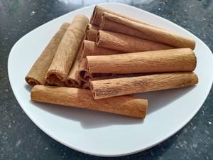 Vente en gros de bâtonnets de cannelle naturels, nouvelle culture à prix raisonnable, bâtonnet de cannelle - Product Image 4