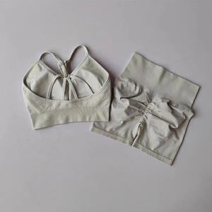 Conjunto de sujetador y pantalones cortos de Yoga de Color sólido para mujer, ropa deportiva atlética, traje de gimnasio de cintura alta para entrenamiento y uso físico - Product Image 2