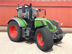 โมเดลรถแทรกเตอร์ Fendt 716 Vario พร้อมห้องโดยสารและ AC - Product Image 4