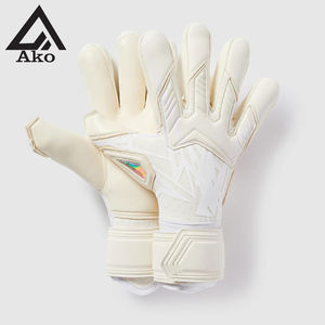 Nouveaux gants de gardien de but de football de haute qualité, super doux et confortables, fabriqués par des fabricants de premier plan, gants de gardien de but en vente en ligne avec Ako - Product Image 1