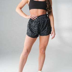 96% Nylon 4% Spandex True Fit pantalones cortos de cintura alta para mujeres pantalones cortos de mujer con bolsillo oculto en el forro transpirable - Product Image 2