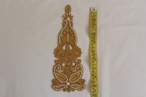 Patch d'applique brodé de Zardozi doré artisanal de qualité supérieure robe de mariée indienne traditionnelle et embellissement de couture - Product Image 2