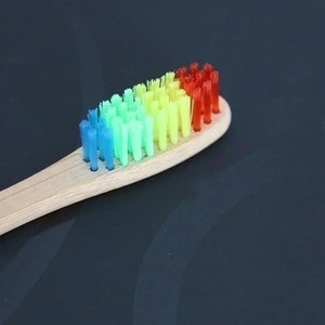 แปรงสีฟันไม้ไผ่แบบพกพาสำหรับผู้ใหญ่แปรงสีฟันแบบใช้ซ้ำได้เป็นมิตรต่อสิ่งแวดล้อมสำหรับเดินทางในบ้านและโรงแรม - Product Image 3