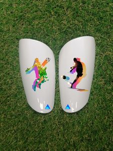 Equipo de protección de jugador de fútbol masculino de alto nivel Tipo 36 Estándares de espinilleras especialmente diseñados - Product Image 2