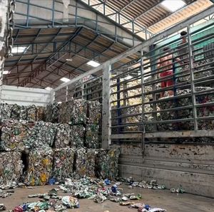 Chatarra de Latas de Aluminio Prensadas Limpias de Alta Pureza 99.89%, Material de Reciclaje de Latas de Bebidas Secas y Limpias para Exportación Global - Product Image 5