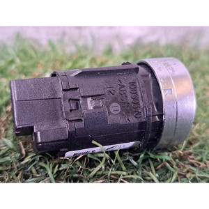 ปุ่มสตาร์ทและหยุดเครื่องยนต์ VOLKSWAGEN Touareg รุ่น (7P6) (2014>) 7P2905217 CNRB (14>) - Product Image 4