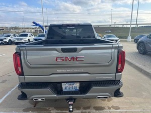 GMC Sierra 1500 Denali 2023 Usada en Buen Estado, Cabina Doble 4 Puertas, Tracción en las 4 Ruedas, 5.8 pies SB - Product Image 5