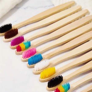 ชุดแปรงสีฟันไม้ไผ่ธรรมชาติพร้อมกล่องไม้ไผ่100% แปรงสีฟันแบบย่อยสลายได้สำหรับผู้ใหญ่ - Product Image 2