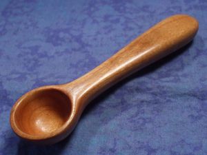 CUCHARA DE COCINA DE MADERA ECOLÓGICA AL POR MAYOR CON DISEÑO ÚNICO Cuchara de madera de forma moderna Entrega rápida a precio barato - Product Image 5