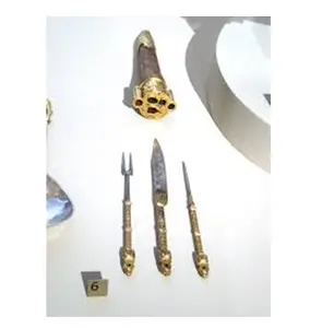 Set di posate in metallo placcato oro con Design sorprendente alla moda disponibile al miglior prezzo da fornitori indiani