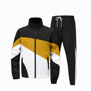 Conjunto Deportivo Personalizado para Hombre, el Mejor Fabricante, Proveedor de Ropa Deportiva al por Mayor, Conjuntos Deportivos Transpirables de Poliéster - Product Image 5