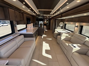 FOURNISSEUR DE NOUVEAUX CAMPING-CARS NEUFS 2026 NeW mar Mountain A i r e 4118 Classe A - Product Image 3