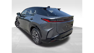 Lexus RZ 450e Premium AWD 2024 con Ruedas de 18 Pulgadas, Seminuevo - Product Image 3