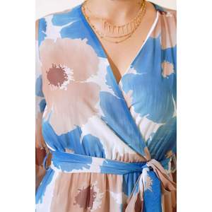 เดรสงานพรอมผ้าชีฟองกระดุมสองแถวสีคราม - Product Image 3