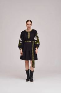 Nouveau look fantastique style bohème broderie vintage travail à la main lourde évasée et bouffée à manches longues et évasée robe ukrainienne - Product Image 4