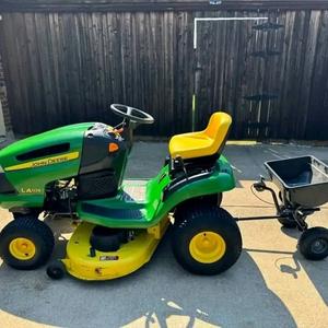 Potente Cortacésped John Deere con Solución de Caja Recolectora de Césped de Fácil Instalación y Resultados de Calidad Premium - Product Image 3