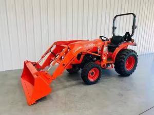 Pour Kubota nouveau tracteur à roues 25hp-40hp 4WD avec chargeur frontal et composants de base de chargeuse-pelleteuse comprennent un moteur de pompe et - Product Image 2