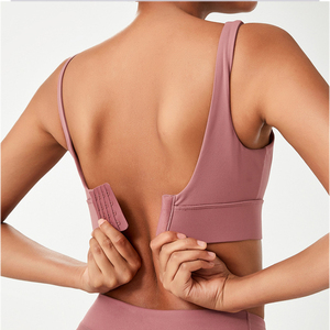 Soutien-gorge de sport nude personnalisé pour femme, à maintien élevé, confortable, pour yoga et fitness, avec doubles bretelles - Product Image 6