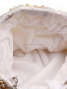 กระเป๋า Potli Batua สําหรับเจ้าสาวชาติพันธุ์ ออกแบบด้วยมือ | กระเป๋า Potli ราตรี ดีไซน์เนอร์ กระเป๋าคลัทช์วินเทจที่ดีที่สุด - Product Image 6