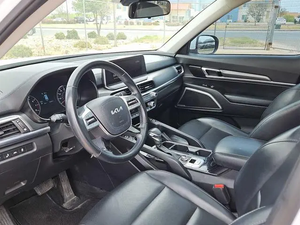 Cee'd 2022 d'occasion, transmission intégrale, conduite à gauche, 8 places, norme Euro III, kilométrage de 3 mois : 50 001 à 75 000 miles - Product Image 2