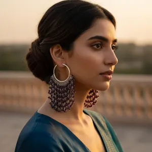 Pendientes Largos de Moda para Mujer, Aro Plateado con Cuentas de Granate para Uso Diario - Product Image 2