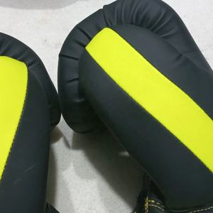Guantes de Grappling de PU de la Mejor Calidad, Marca Personalizada, Absorben la Humedad, con Cierre de Gancho y Bucle, Soporte para Muñeca, para Boxeo - Product Image 4
