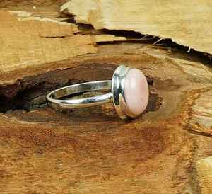 Anillo de Ópalo Rosa Hecho a Mano, Anillo Ovalado de Plata de Ley con Piedra Preciosa, Anillo de Piedra Natural, Elegante Anillo de Plata, Regalo para Mujer - Product Image 4