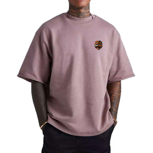 Camiseta Oversize para Hombre de Uso Diario con Tela Transpirable y Diseño Holgado Moderno para un Estilo Único - Product Image 1