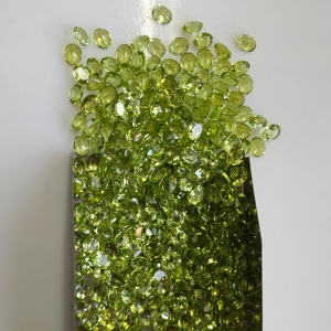 Peridoto Verde Natural de 5x4 mm, Corte Ovalado, Piedra Preciosa Suelta de la Mejor Calidad con Tamaño Personalizable para la Fabricación de Joyas - Product Image 6