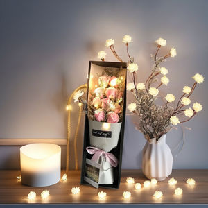<span class=keywords><strong>Ramo</strong></span> <span class=keywords><strong>de</strong></span> Flores <span class=keywords><strong>de</strong></span> Jabón Artificial <span class=keywords><strong>de</strong></span> Alta Calidad con Luces LED para el Día <span class=keywords><strong>de</strong></span> San Valentín, Día <span class=keywords><strong>de</strong></span> la Madre, Halloween, Graduación, Caja <span class=keywords><strong>de</strong></span> Regalo 2026 - Product Image 3
