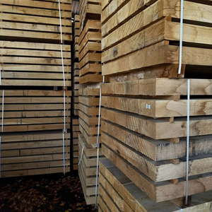 Madera al por mayor: Materiales de madera natural de lencero, madera Swan, abeto y pino para construcción - Product Image 1