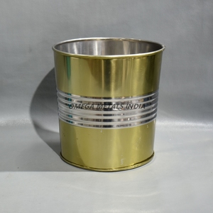Cubo de hielo de acero inoxidable resistente a la oxidación con elegante enfriador de vino de rayas doradas y plateadas Ideal para vino, cerveza y cócteles - Product Image 1
