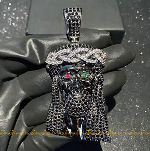 Noir Jasus 925 Sterling Silver Hip Hop Pendentif Buste Vers Le Bas Avec Rond Brillant Cut Lab Grown Moissanite VVS Clarity - Product Image 3