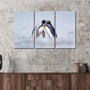 Toile imprimée : Pingouins s'embrassant - Décoration élégante pour la chambre, 3P : Prêt à accrocher - Product Image 1