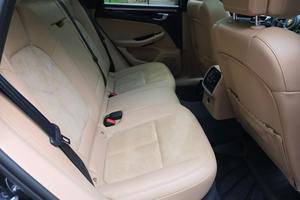 Porsche Macan AWD 2020 d'occasion en excellent état - Product Image 6