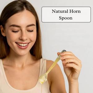 Cuchara de Cuerno de Búfalo Natural, Hecha a Mano y Pulida, Perfecta para Servir Especias, Condimentos o como Decoración de Mesa, Alta Calidad - Product Image 1