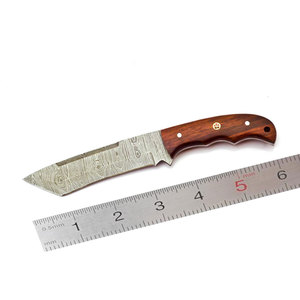 Cuchillo de Supervivencia de Acero con Patrón Damasco Hecho a Mano con Mango Duradero para Actividades al Aire Libre, Preparación de Alimentos y Uso Diario - Product Image 1