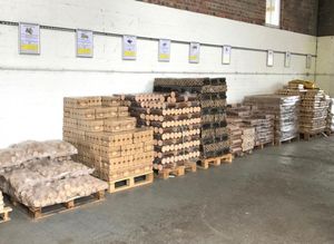 Prix usine en gros Palettes de briquettes de bois Sacs de 15 kg Combustible Exportation Europe En stock Granulés de bois de pin Cendres 1% Humidité 1% - Product Image 4