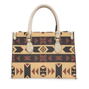 Bolso de Mano HWEDOTSY TM con Forro de PU, Bolso de Mano de Cuero PU de Alta Calidad para Mujer, Diseño Personalizado con Elementos Únicos, Venta al por Mayor 17 - Product Image 1
