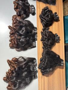 100% Raw Bouncy Curly Sin procesar Virgen Templo indio Remy Extensiones de cabello humano Estilo Directo DE LA India: No modelo permanente - Product Image 4
