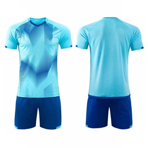 Maillots de football personnalisables imprimés France, 100% polyester léger, respirant dans les quatre sens, confortables pour adultes - Product Image 6