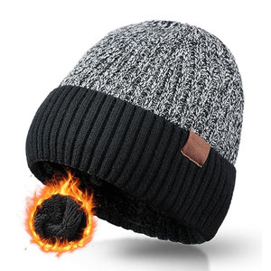 Gorros de lana suave hechos para brindar calidez y comodidad, disponibles para pedidos al por mayor con bordado personalizado o impresión de logotipos - Product Image 1